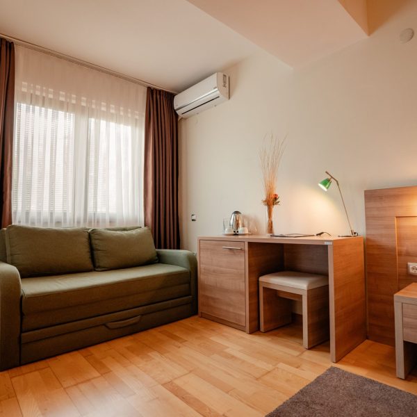 double room with extra bed (3)